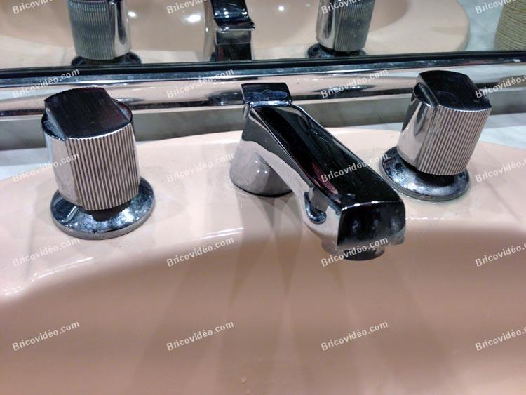 Comment démonter ces têtes de robinet