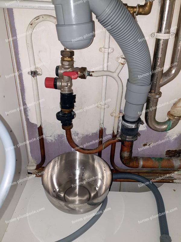 réparation fuite d'eau robinet